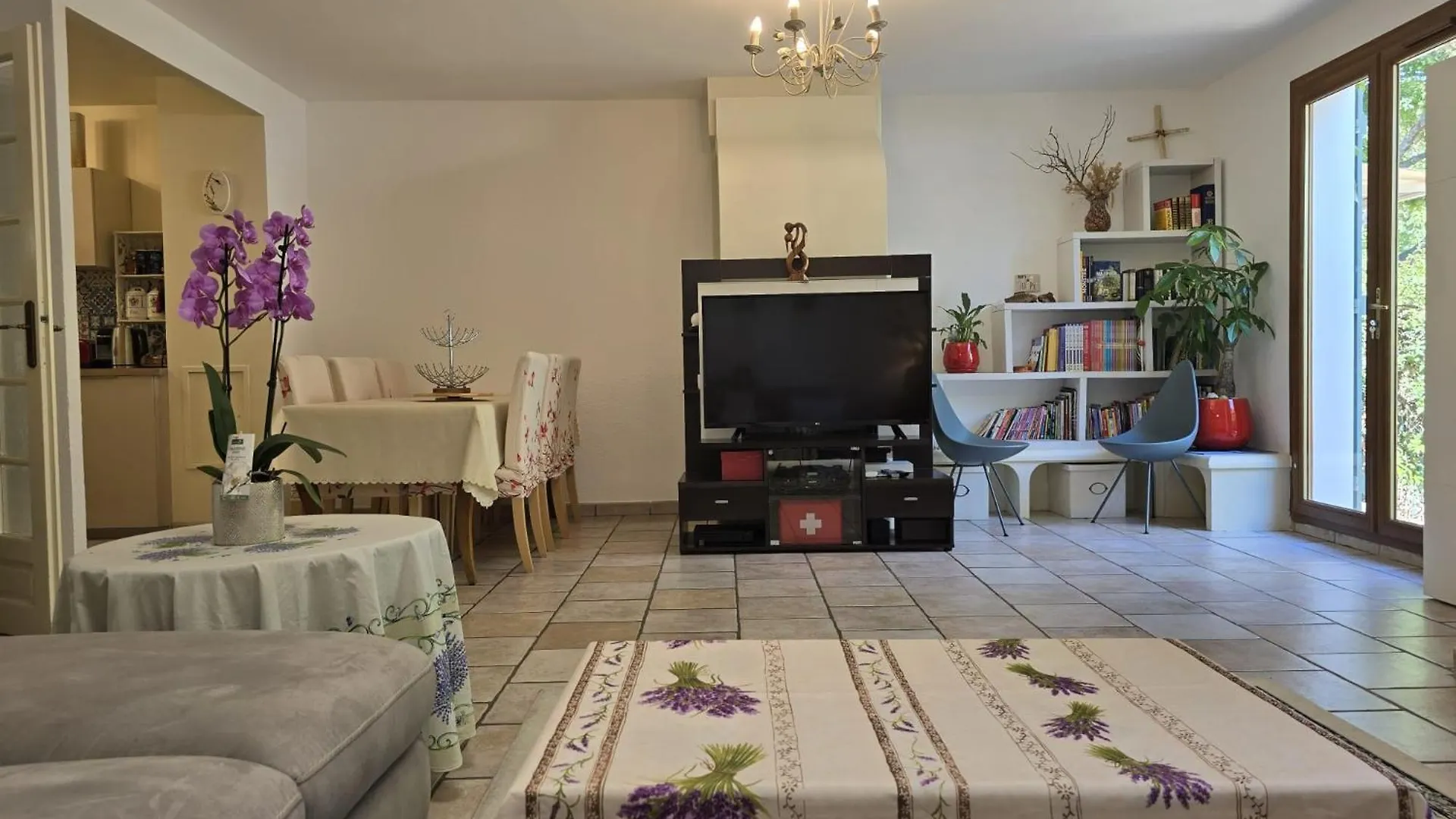 3 Bedroom House Terrace Park & Free Parking Aix-en-Provence 0*,  Francia